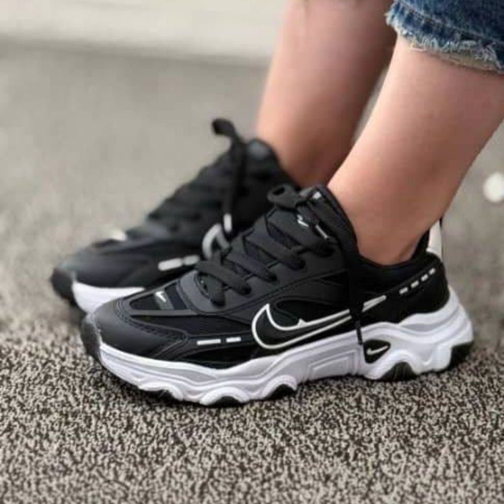 خرید آنلاین کتونی اسپرت مدل نایکو