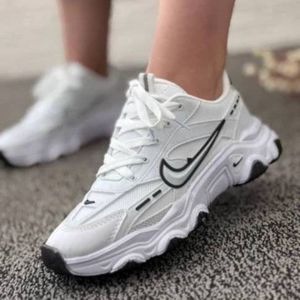 مشخصات کتونی اسپرت مدل نایکو