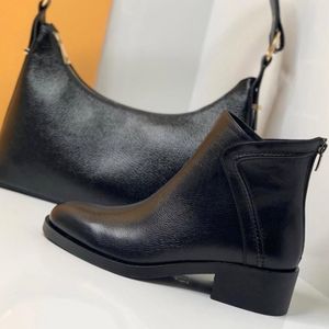 نیم بوت ساده زنانه