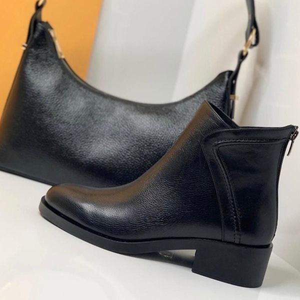 نیم بوت ساده زنانه