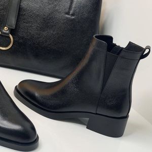 نیم بوت چرم زنانه