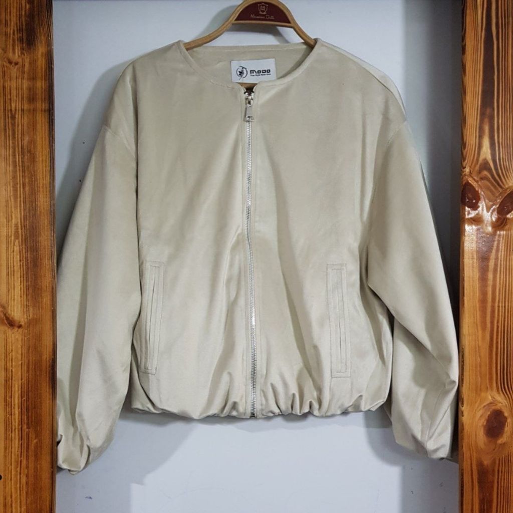 خرید اینترنتی بامبر کت طرح لاوین