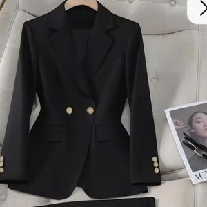 کت و شلوار نگار زنانه