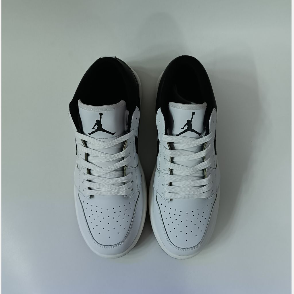 خرید اینترنتی قیمت کتونی مردانه جردن 1 سفید مشکی