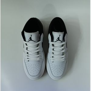 خرید اینترنتی قیمت کتونی مردانه جردن 1 سفید مشکی