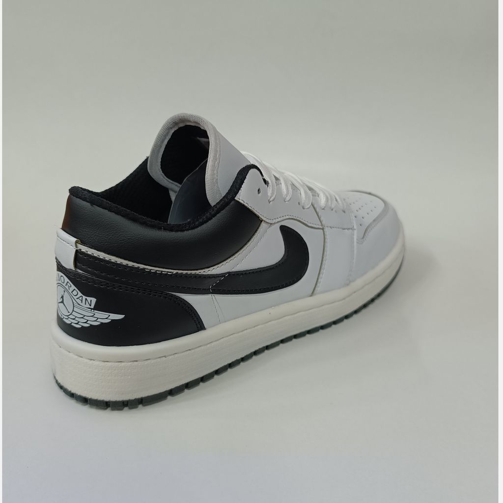 خرید اینترنتی قیمت کتونی مردانه جردن 1 سفید مشکی