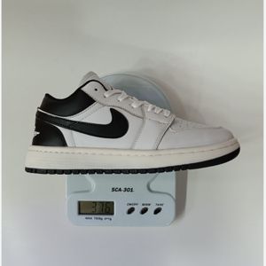 خرید اینترنتی قیمت کتونی مردانه جردن 1 سفید مشکی