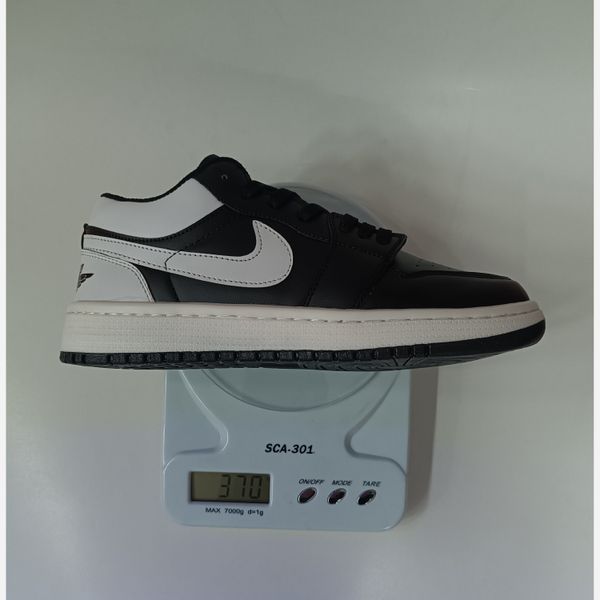 کتونی مردانه جردن 1 مشکی سفید