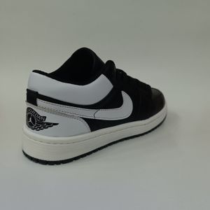 قیمت کتونی مردانه جردن 1 مشکی سفید