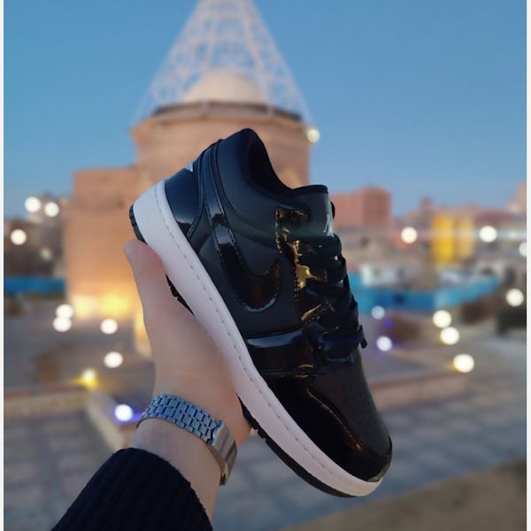 کتونی مردانه جردن 1 ورنی مشکی کیفیت بالا