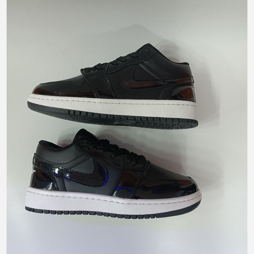 خرید آنلاین کتونی مردانه جردن 1 ورنی مشکی کیفیت بالا