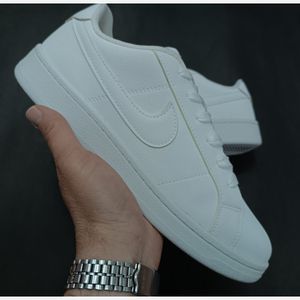 قیمت ارزان کتونی ونس مردانه تمام سفید نایک کیفیت بالا(زیره لاستیک)