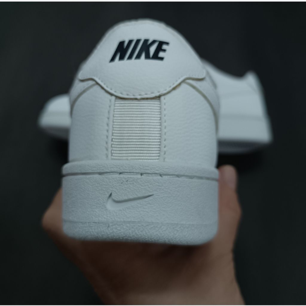 خرید اینترنتی کتونی ونس مردانه تمام سفید نایک کیفیت بالا(زیره لاستیک)