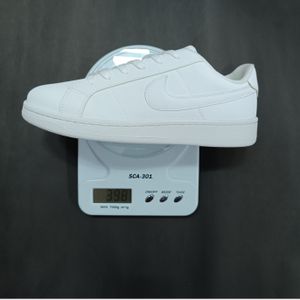 مشخصات کتونی ونس مردانه تمام سفید نایک کیفیت بالا(زیره لاستیک)