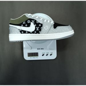 خرید آنلاین کتونی مردانه جردن ال وی Lv کیفیت بالا