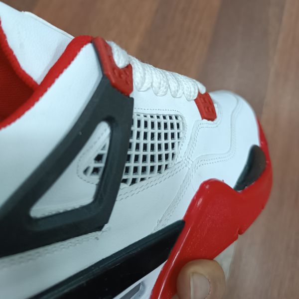 کتونی جردن 4 چهار سفید قرمز