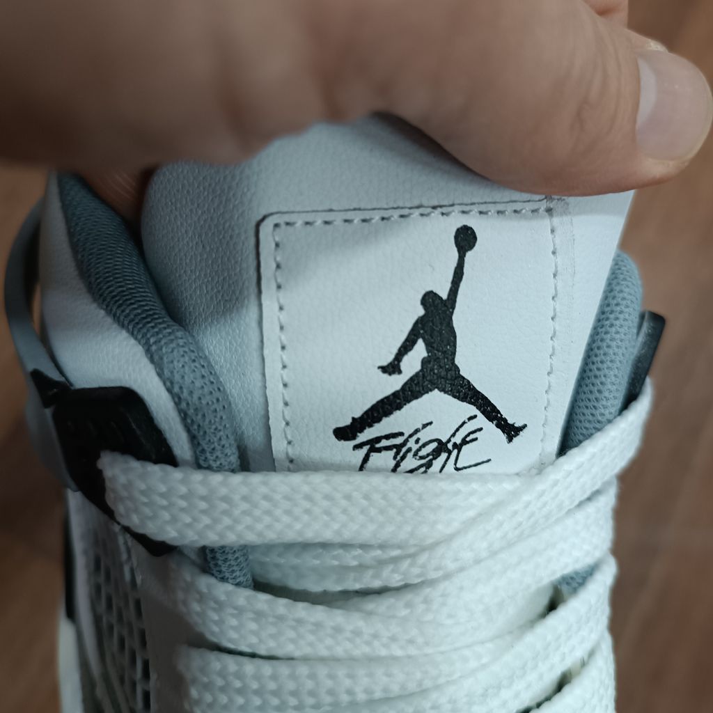 فروش اینترنتی کتونی مردانه جردن 4 چهار سفید طوسی