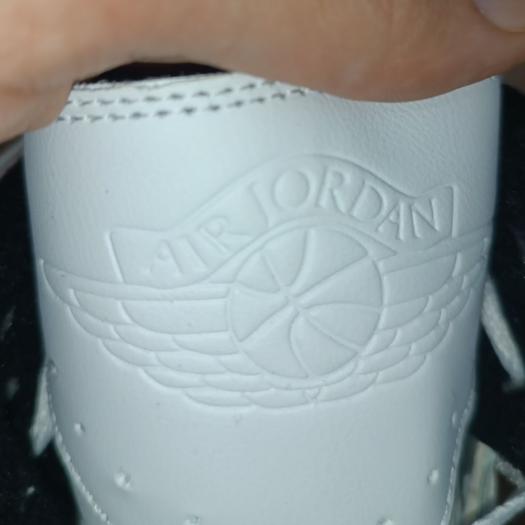 خرید اینترنتی قیمت کتونی مردانه نایک جردن2 سفید کیفیت بالا