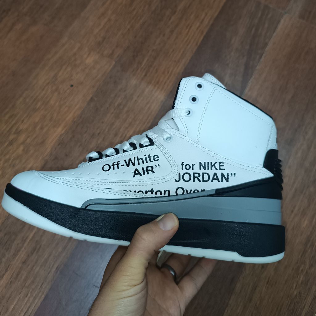 خرید اینترنتی قیمت کتونی مردانه نایک جردن2 سفید کیفیت بالا