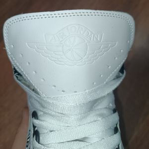 خرید اینترنتی قیمت کتونی مردانه نایک جردن2 سفید کیفیت بالا