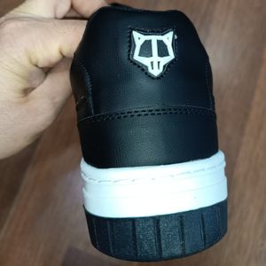 خرید آنلاین کتونی مردانه تخفیفی نیکدولف کیفیت بالا مشکی  Wolf