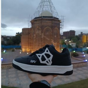 کتونی مردانه تخفیفی نیکدولف کیفیت بالا مشکی  Wolf