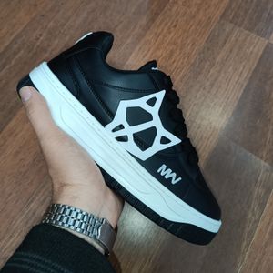 خرید اینترنتی کتونی مردانه تخفیفی نیکدولف کیفیت بالا مشکی  Wolf