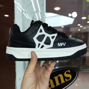 قیمت ارزان کتونی مردانه تخفیفی نیکدولف کیفیت بالا مشکی  Wolf