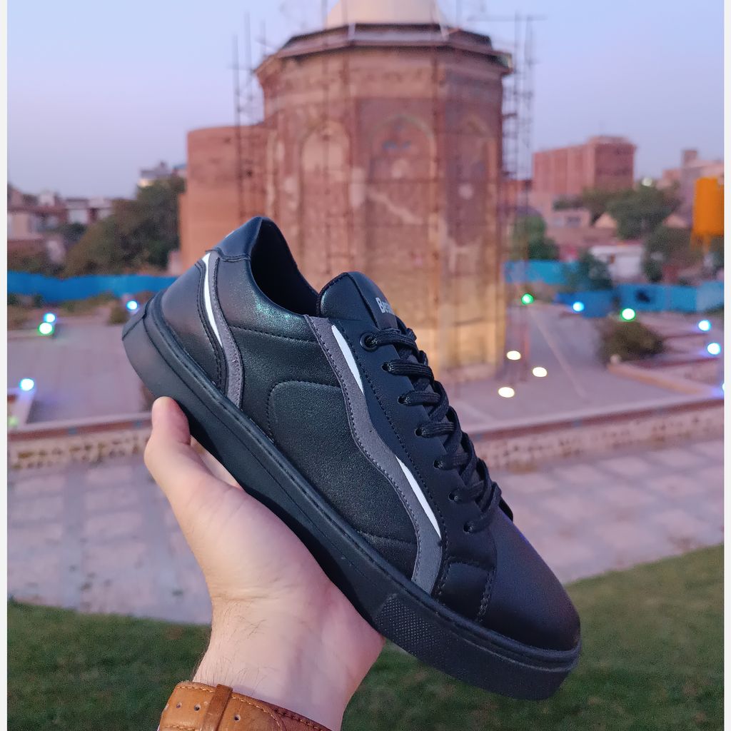 خرید اینترنتی قیمت کتونی ونس تخفیفی برشکا مشکی کیفیت بالا