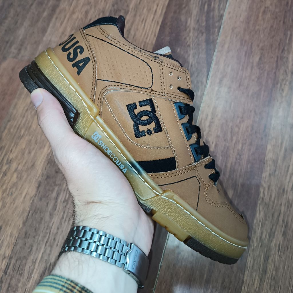 خرید اینترنتی قیمت کتونی مردانه تخفیفی کیفیت بالا دی سی