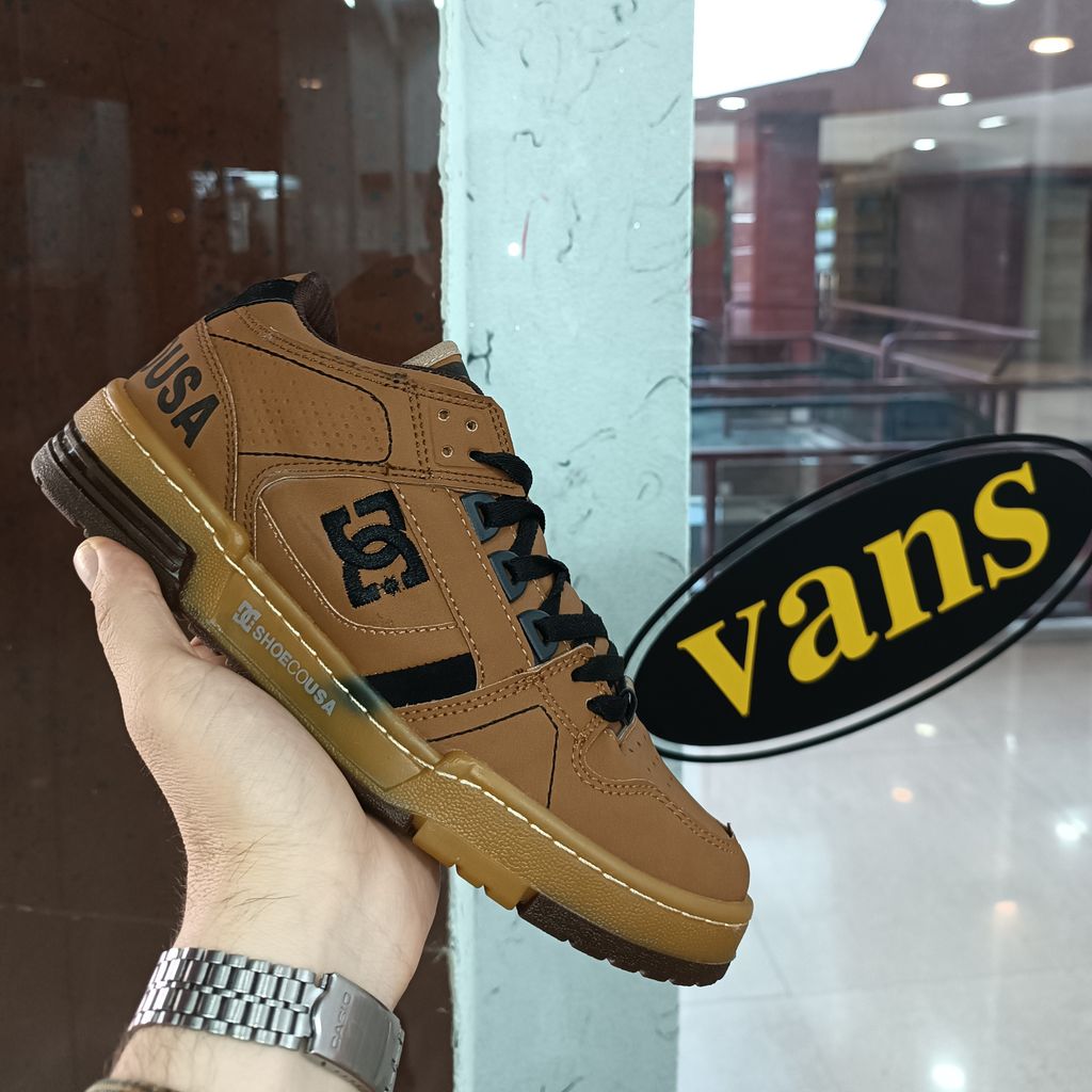 خرید اینترنتی قیمت کتونی مردانه تخفیفی کیفیت بالا دی سی