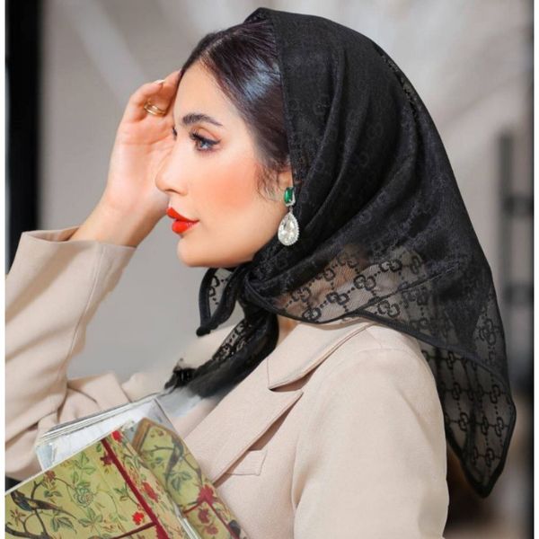 مینی اسکارف توری قواره هفتاد مشکی