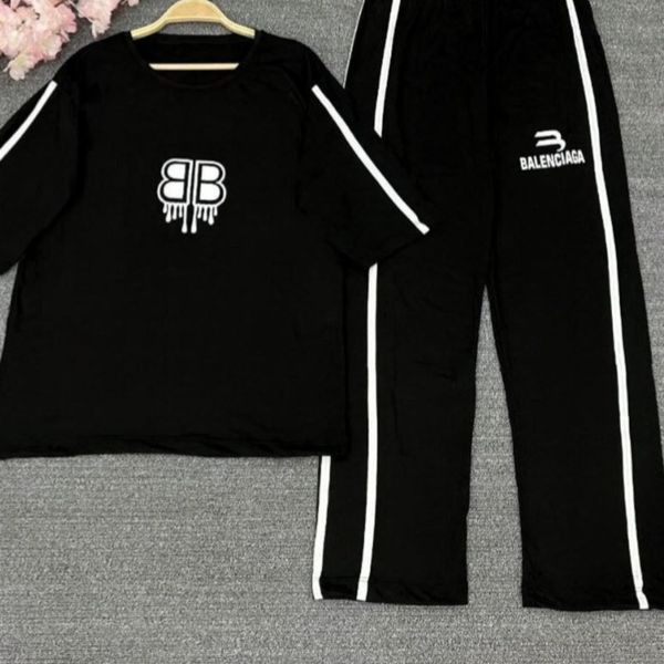 ست تیشرت شلوار بالنسیاگا