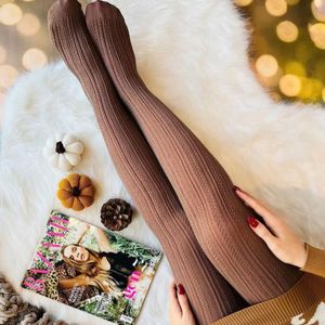 مشخصات جوراب شلواری بافت