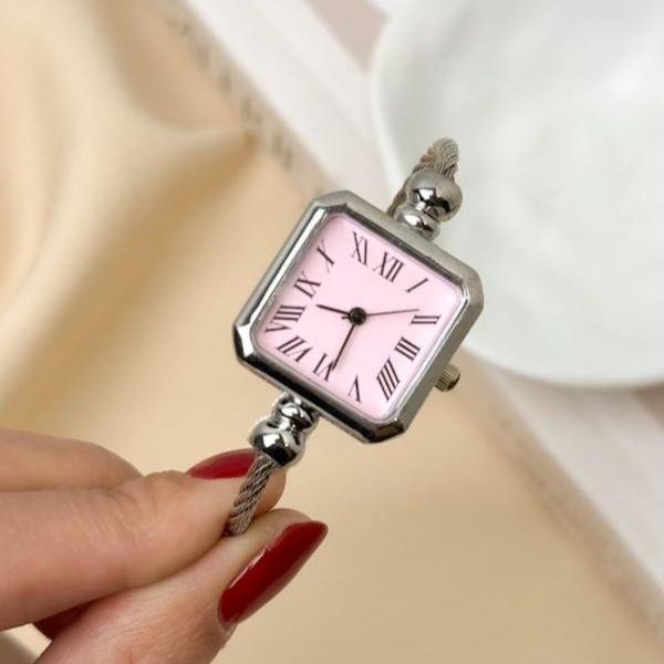 ساعت مچی زنانه بنگل ترند سال