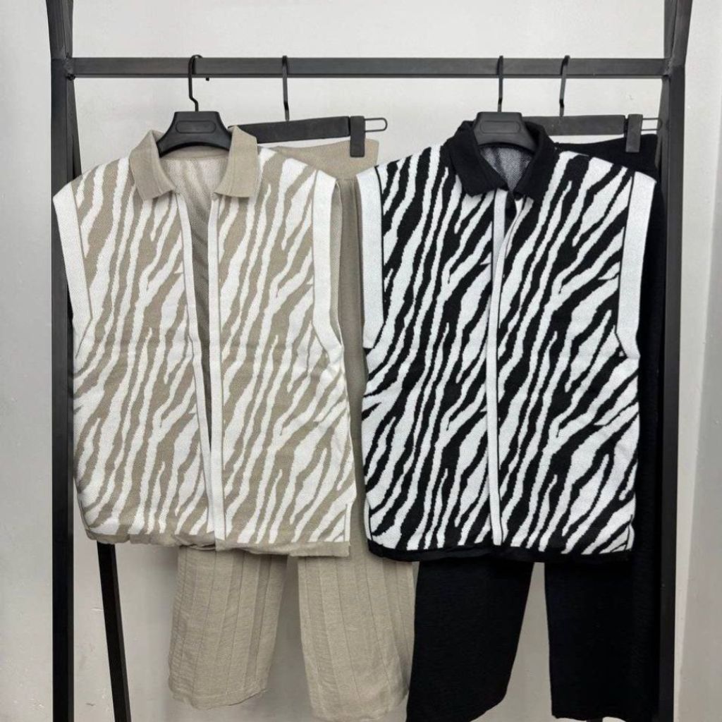 خرید آنلاین جلیقه و شلوار زبرا بافت