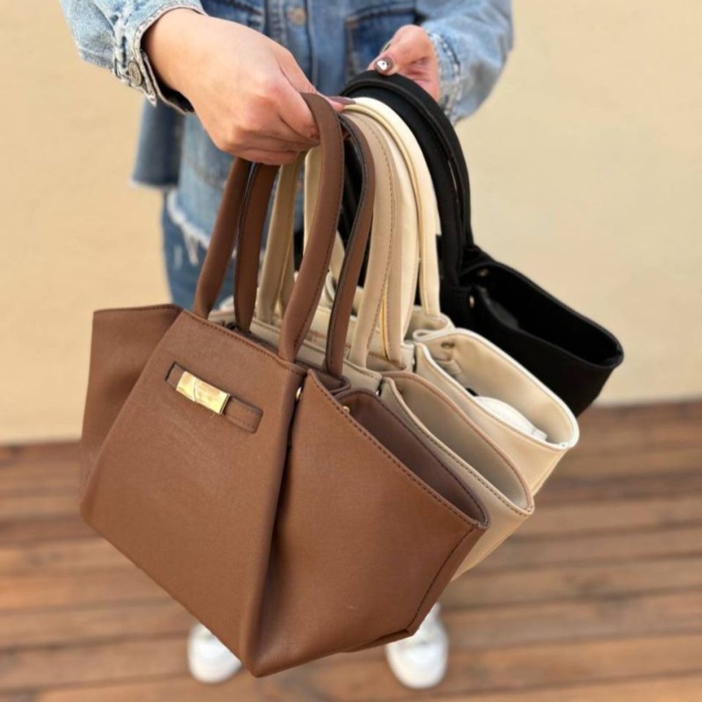 فروش اینترنتی کیف دوشی زنانه و دخترانه مدل اونیکسا پروانه