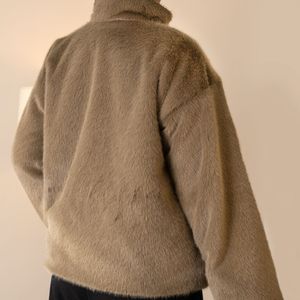 خرید اینترنتی پالتو خز سروین پاد