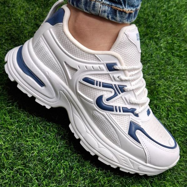 کفش زنانه نیوبالانس