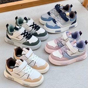 کتونی بچگانه طرح بادوک از Kids کد 4100202