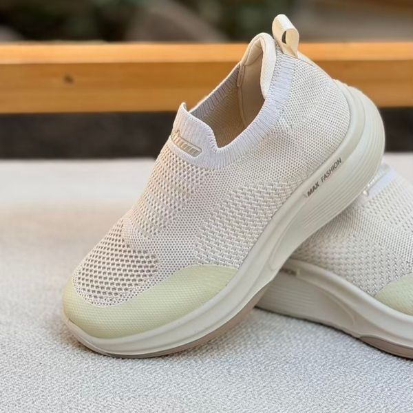 کتونی بچگانه جورابی طرح اسکیچرز کد 4100102