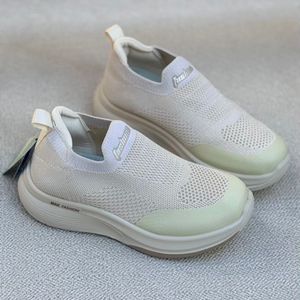 خرید اینترنتی قیمت کتونی بچگانه جورابی طرح اسکیچرز کد 4100102