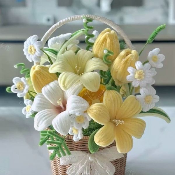 سبد گل جاودان