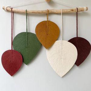 دیوارکوب ارسال رایگان برگ‌مکرومه طرح هیلدا