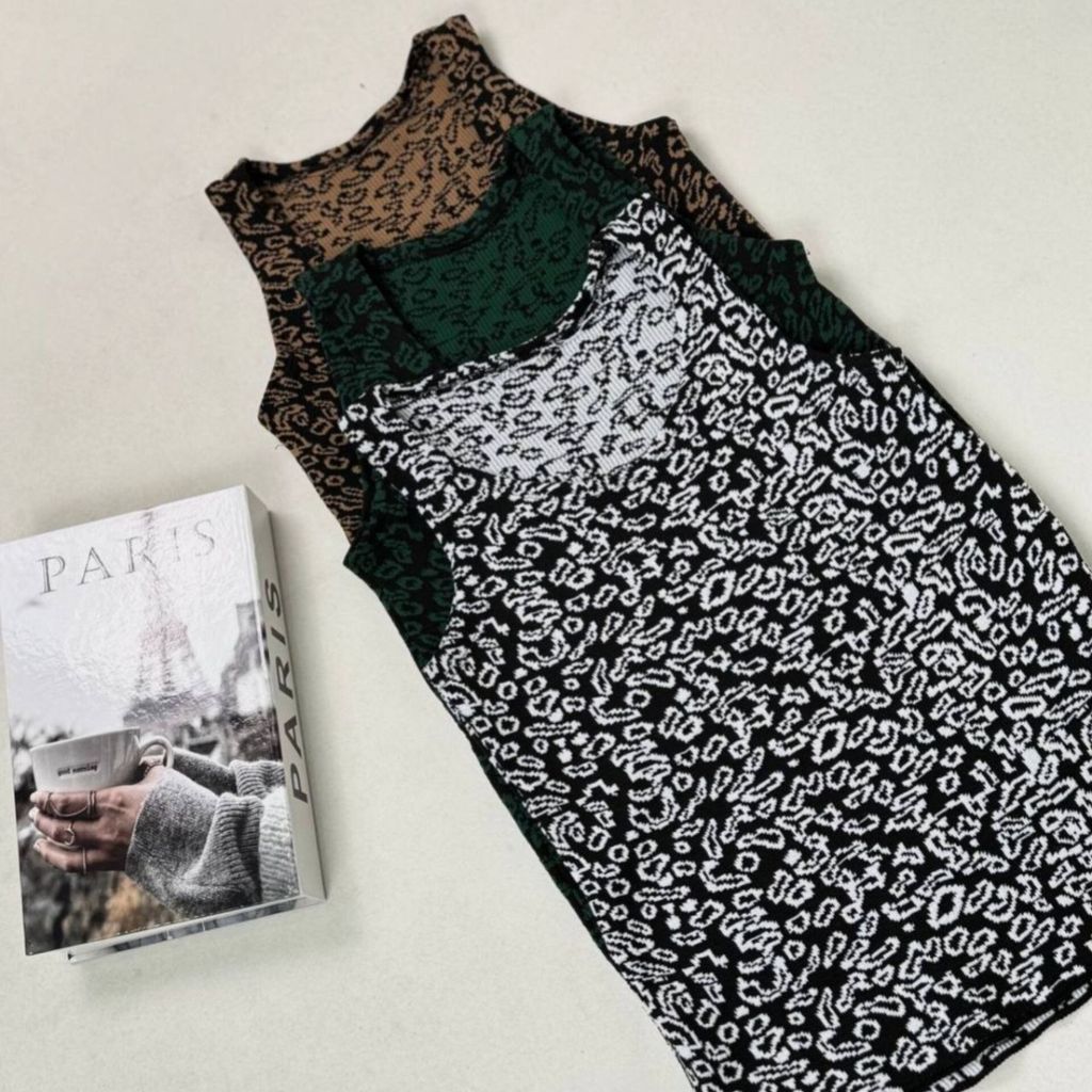 مشخصات ست تاپ و دامن بافت زنانه