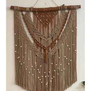 اویز مکرومه با مهره چوبی مدل سپیدار