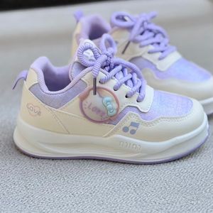 خرید اینترنتی قیمت کتونی بچگانه طرح Love از A+B کد 4100401