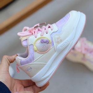 خرید اینترنتی قیمت کتونی بچگانه طرح Love از A+B کد 4100401