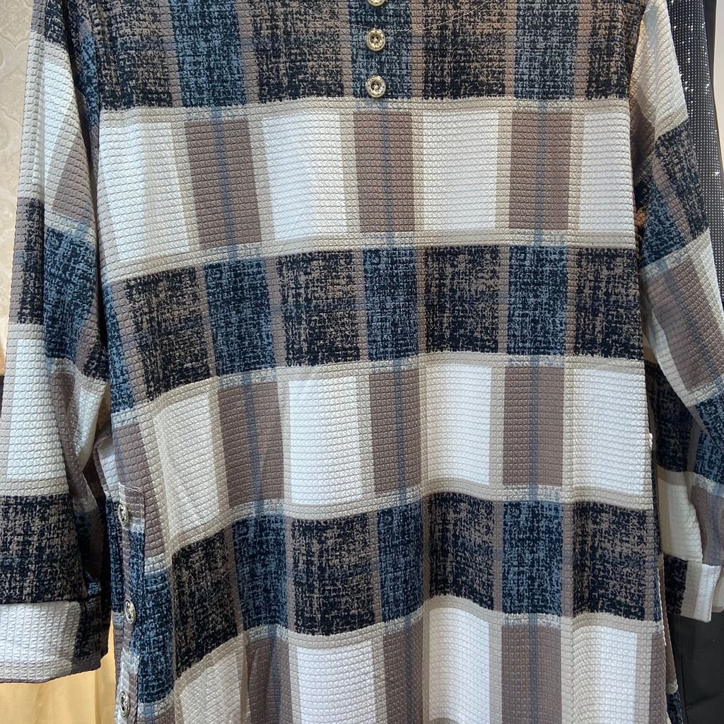 قیمت مانتو چهارخونه زنانه 