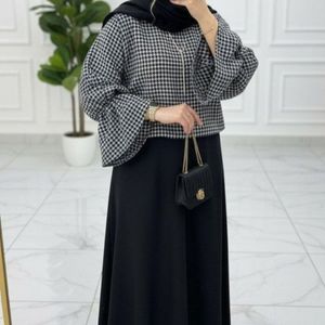 خرید انلاین ست دامن و شنل نارنیا